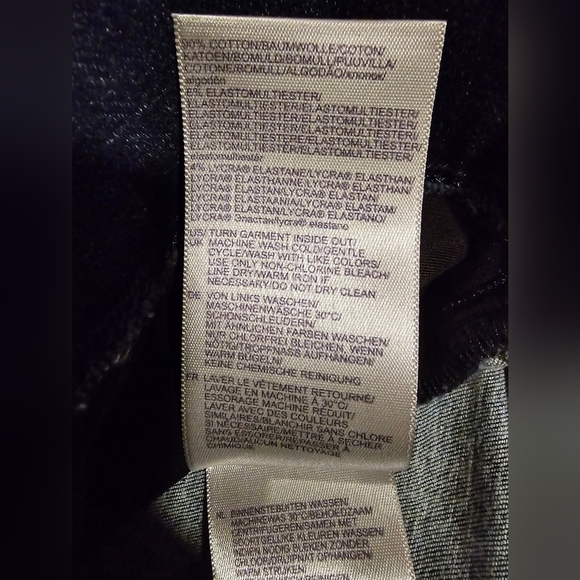 NYDJ women's straight leg, dark wash, like new, Size 0-4 Petite, pull on stretch - Picture 5 of 11